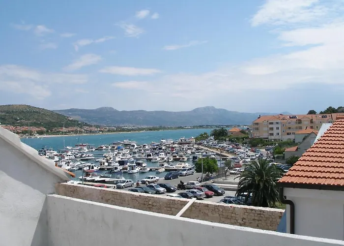 Madirazza Τρογκίρ