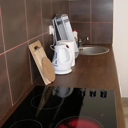 Madirazza Apartman *